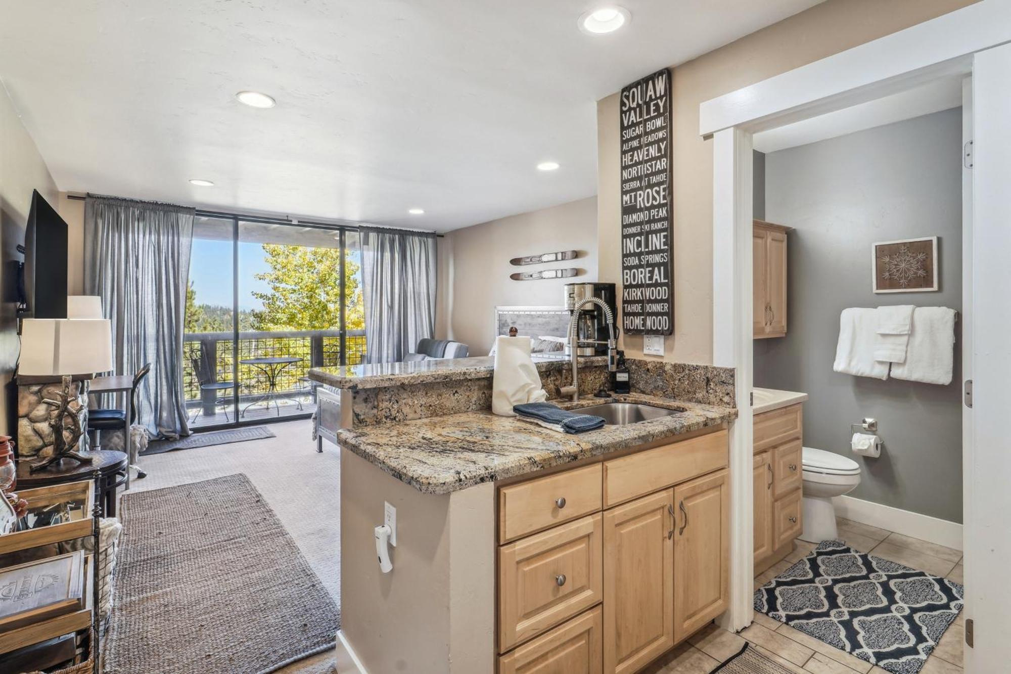 Truckee Studio With Balcony And On-Site Skiing! ภายนอก รูปภาพ